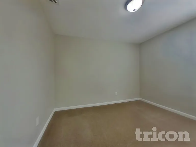 542 Meadow Spring Dr — Photo 10