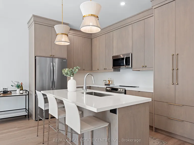 37 Armstrong St #1 — Photo 3