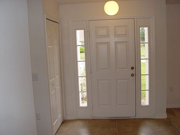 2nd image of 19 Red Birch Ln