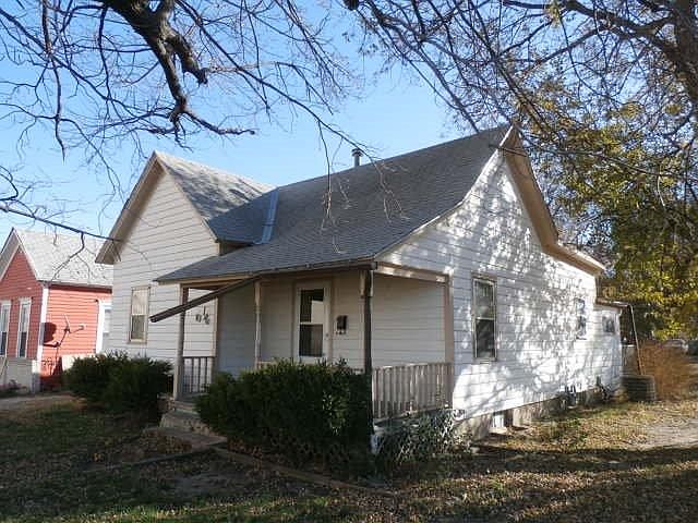 1st image of 212 Cottage Ave