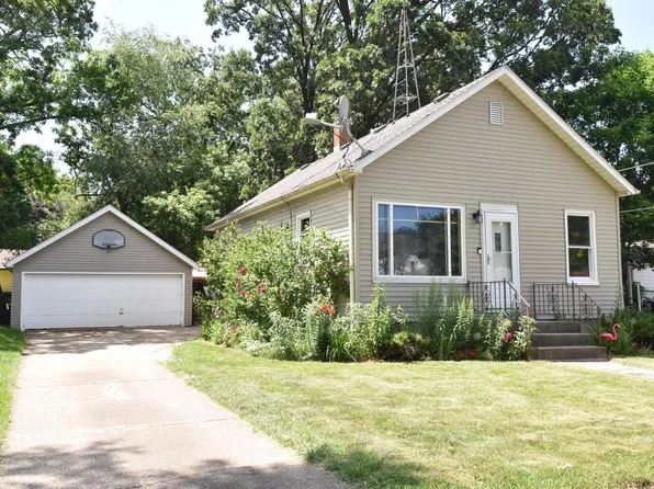2812 Cleveland AVENUE, Racine, WI 53405