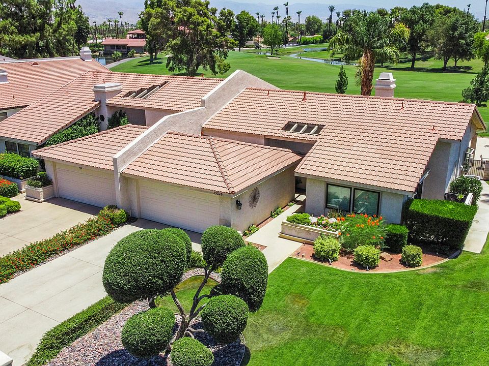 2nd image of 39208 Sweetwater Dr