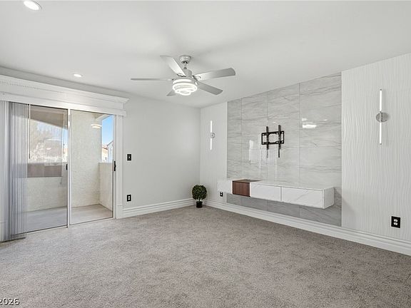 5th image of 698 S Racetrack Rd Unit 724