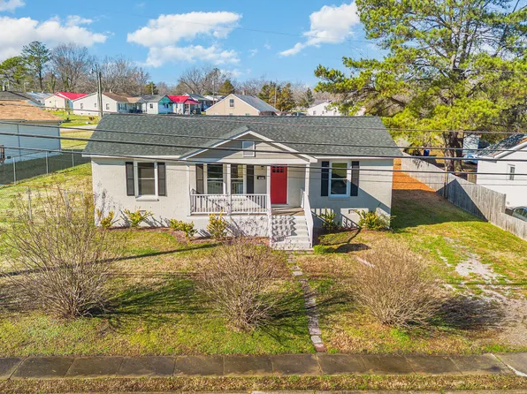 1013 N Pinkston St, Henderson, NC 27536