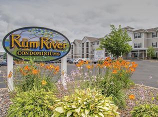 610 Whiskey Rd NW APT 207, Isanti, MN 55040