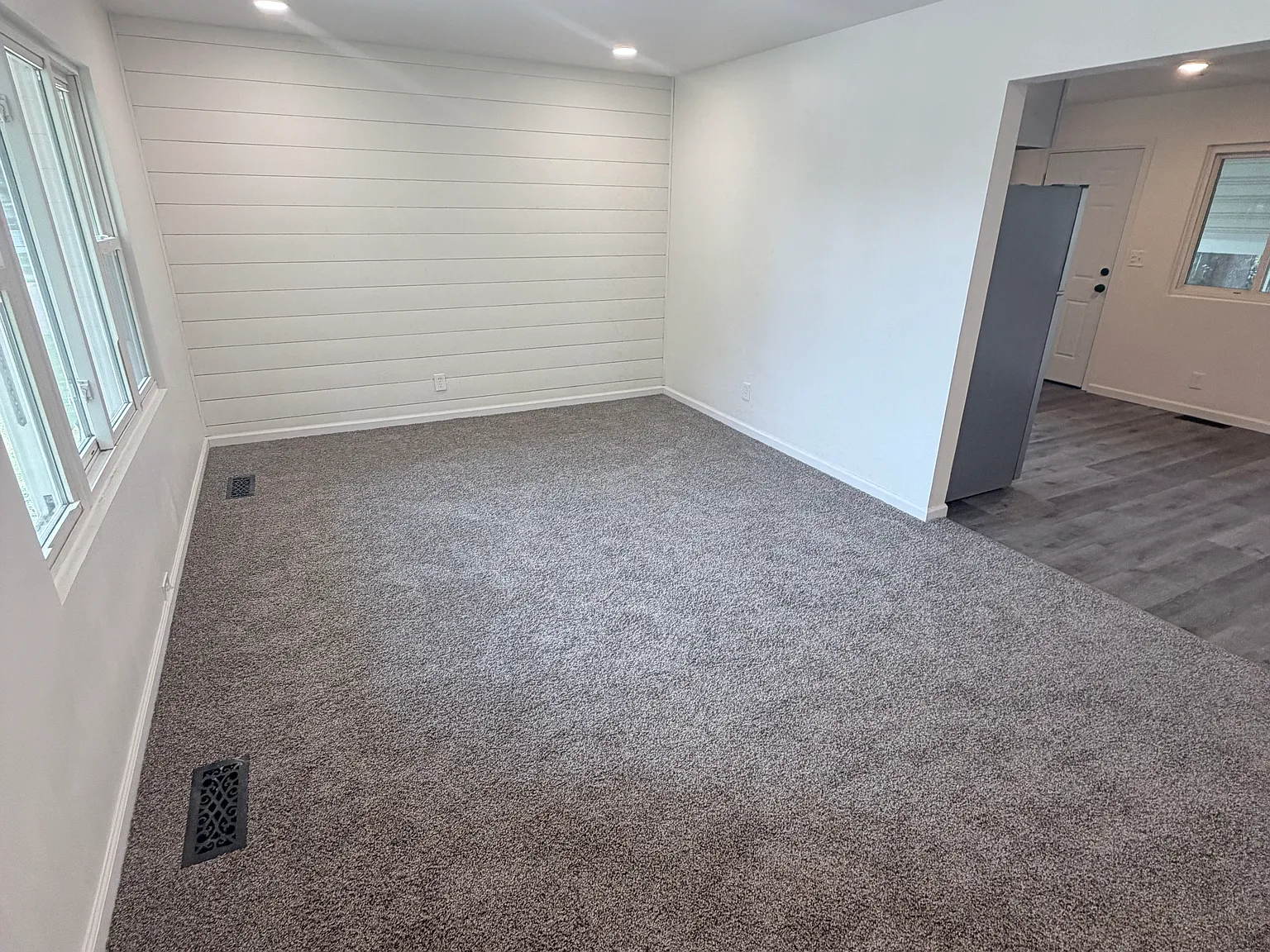 3 bed, 1.5 bath, 960 sqft, $1,795 — Photo 3