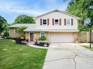 955 Washtenaw Dr NE, Grand Rapids, MI