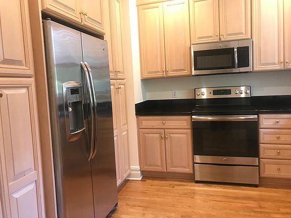 Kitchen Views w/New Appliances