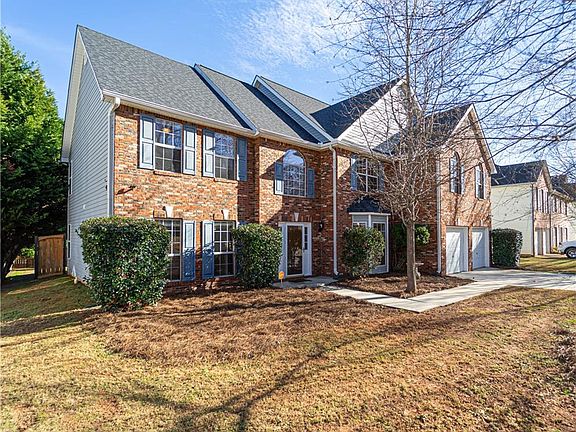 3rd image of 1182 Folkstone Dr