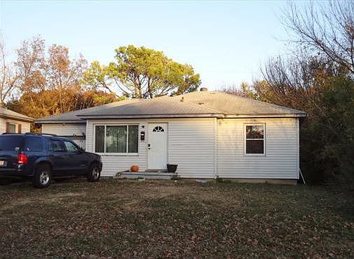 2nd image of 1517 Clarke St