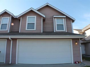 7216 SW 23rd St, Topeka, KS 66614