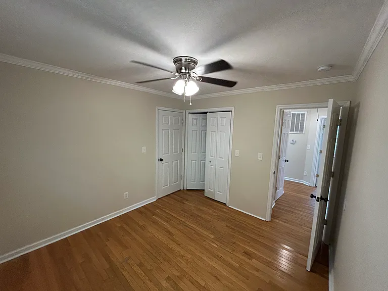 2711 Clarkin Ave — Photo 10