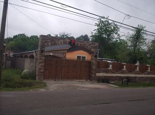 411 Arcadian Dr, Crosby, TX 77532
