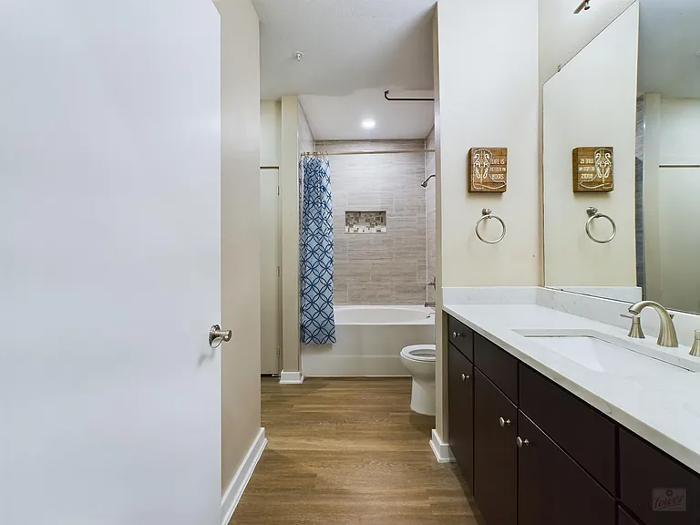 1900 Barton Springs Rd #3040 — Photo 19