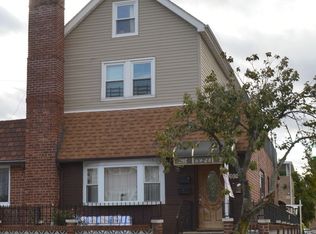 6928 79th St, Middle Village, NY 11379