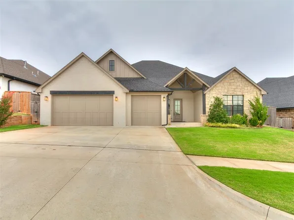 809 Fox Hollow Dr, Norman, OK 73069