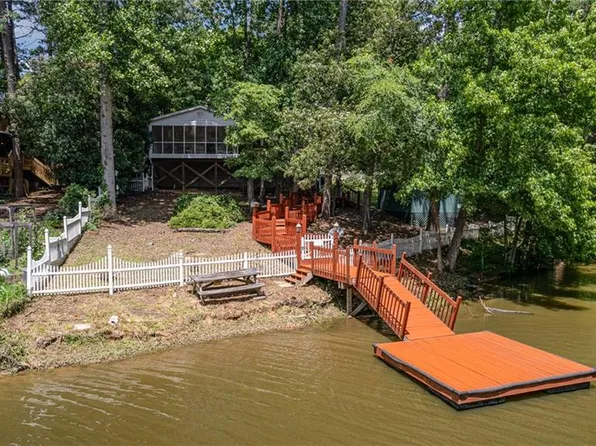 175 Hickory Point Dr, Lexington, NC 27292