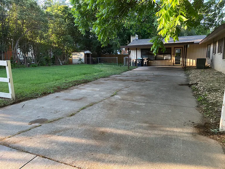 4108 Bonnie Dr — Photo 2