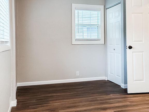 5th image of 1206 E Carson St #3