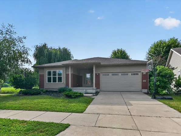 8927 Sunstone Ln, Middleton, WI 53562