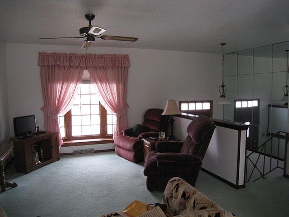 4th image of 1204 46th Ave
