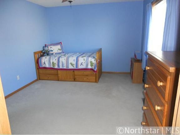 3rd image of 1491 Bluebird Dr