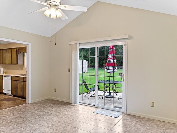 5th image of 318 N Deerfield Dr