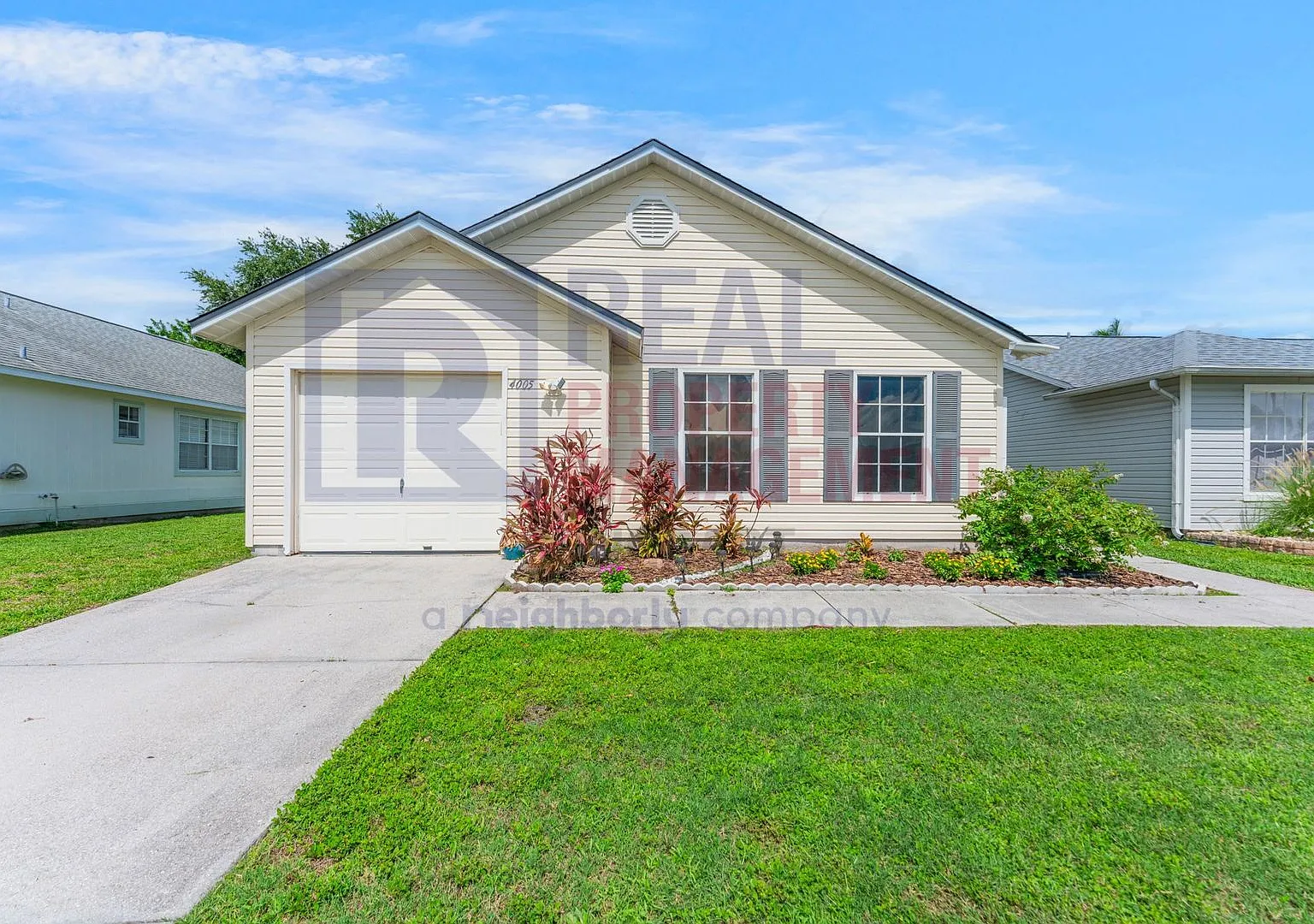 Adorable three bedroom home available now! — Photo 2
