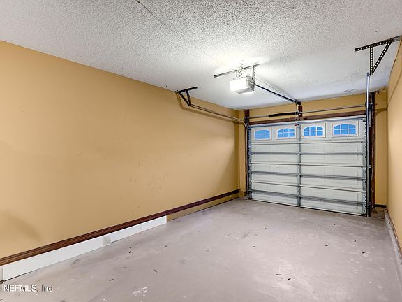 3rd image of 11695 TANAGER Drive