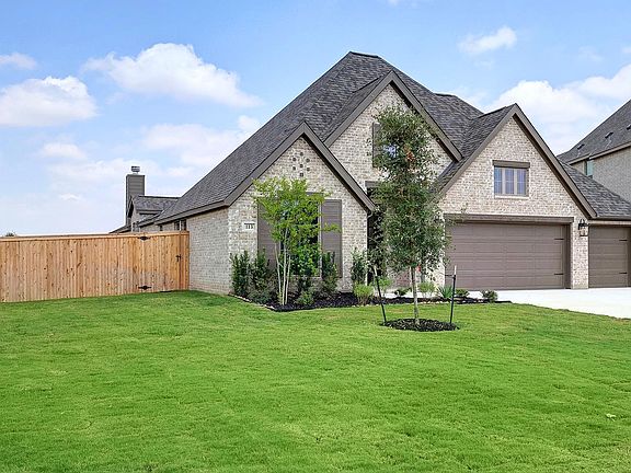 3rd image of 113 Pin Oak