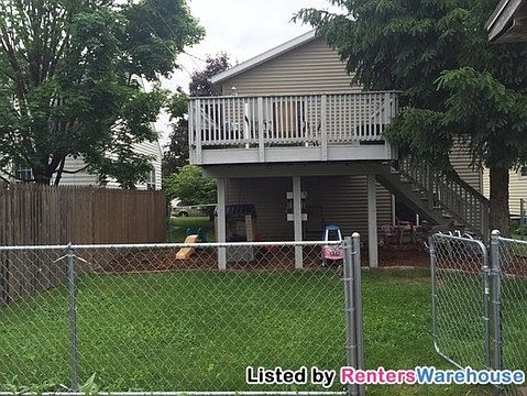 3rd image of 1017 13th Ave S