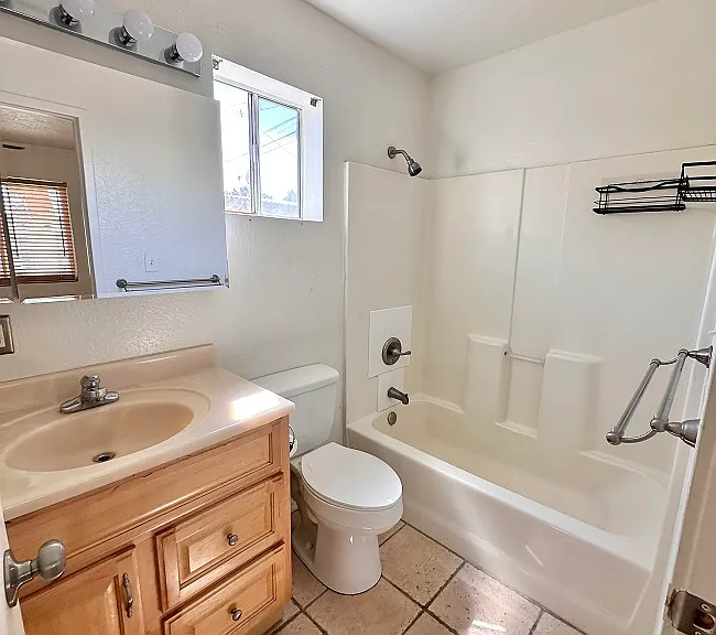 314 S 21st Ave — Photo 14