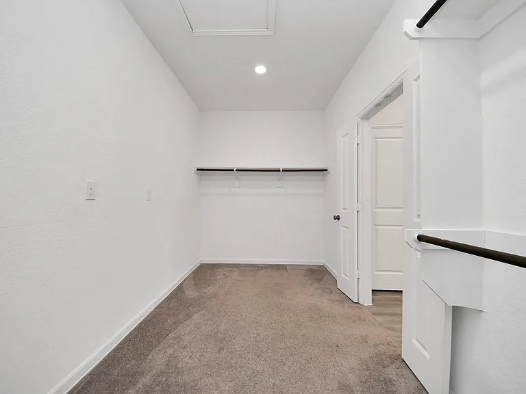 7214 Cordgrass Prairie Ln — Photo 24