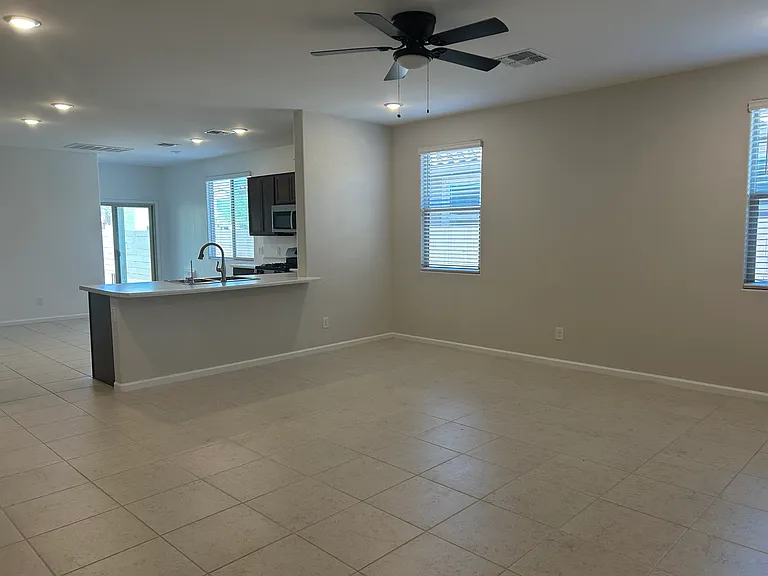 21877 E Thunderhead Dr — Photo 7