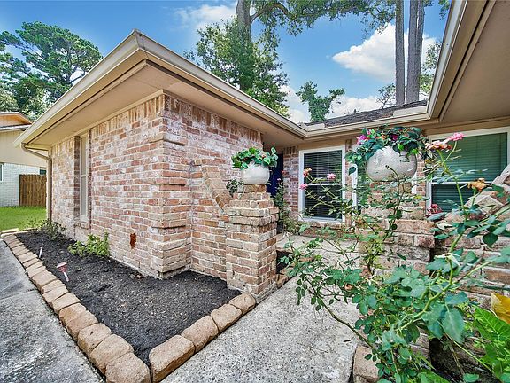3rd image of 2774 Tinechester Dr
