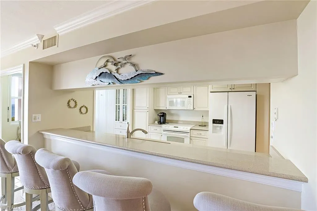 2 bed, 2.0 bath, 1341 sqft, $15,000 — Photo 3