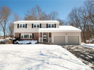 156 Deerfield Dr, Glastonbury, CT 06033