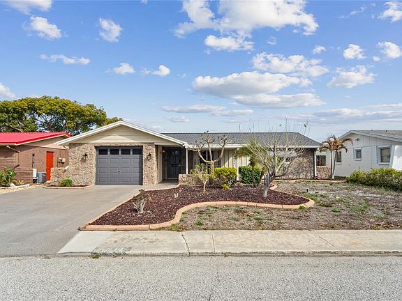 2nd image of 6811 Alta Vista St