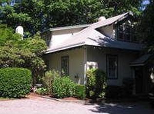 11 Grove Pl, Northport, NY 11768