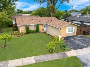 4448 Adele Ln, Oak Forest, IL