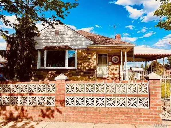 6757 173rd St, Fresh Meadows, NY 11365