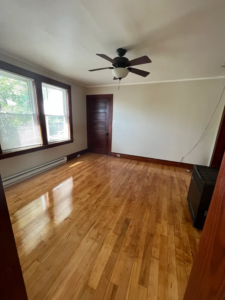 2 bed, 1100 sqft, $2,150 — Photo 3
