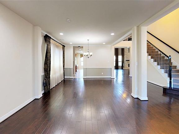 3rd image of 20211 Mariposa Blue Ln