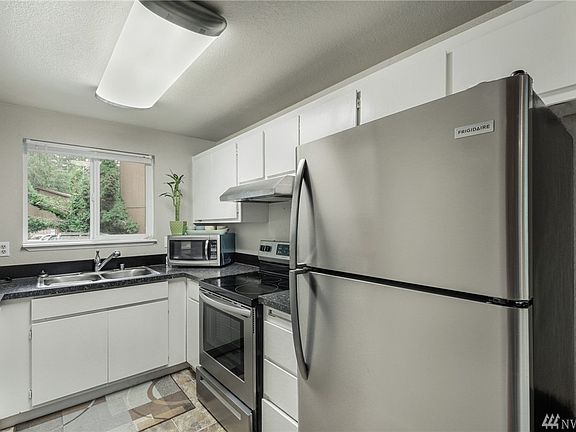 3rd image of 12705 48th Ave NE