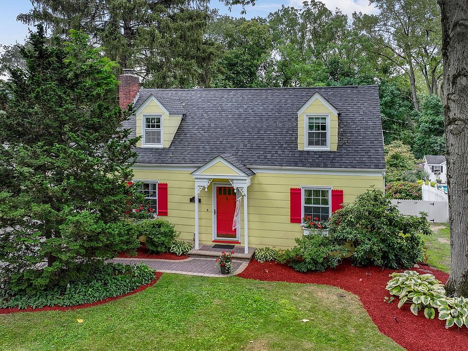 1st image of 117 Holly Drive