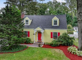 117 Holly Dr, New Windsor, NY 12553