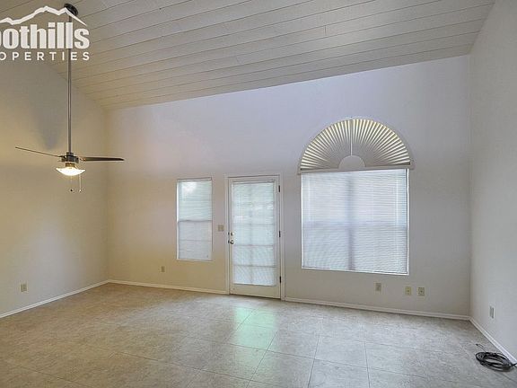 3rd image of 5386 N Paseo De La Terraza