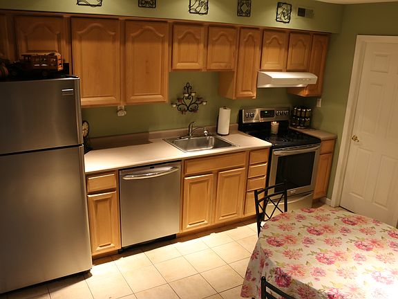 3rd image of 510 Auten Rd #2B-722