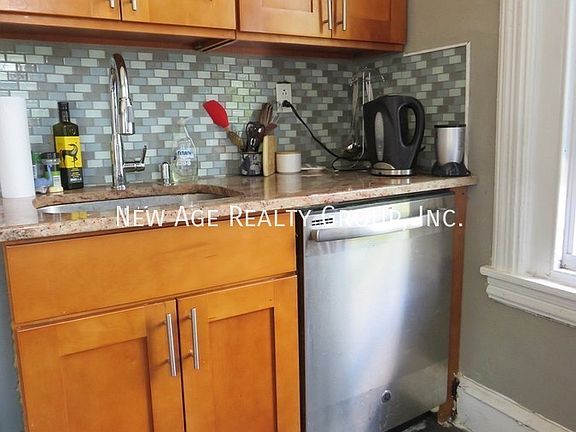 4th image of 4500 Springfield Ave #2R