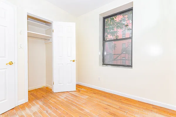 Rented by MySpaceNYC | media 6